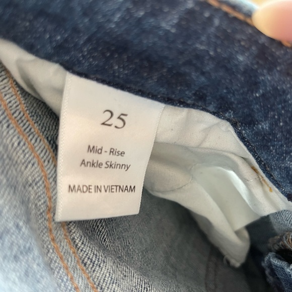 Willow & Root Distressed Jeans Size: 25 Ankle skinny Mid Rise - Picture 4 of 5